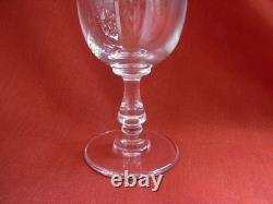 SAINT LOUIS, LUCRECE, SERIE DE 6 VERRES A VIN EN CRISTAL, SIGNES, EPOQUE XXème