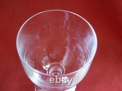 SAINT LOUIS, LUCRECE, SERIE DE 6 VERRES A VIN EN CRISTAL, SIGNES, EPOQUE XXème