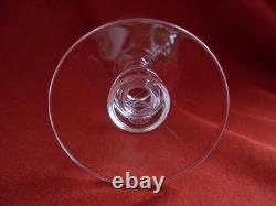 SAINT LOUIS, LUCRECE, SERIE DE 6 VERRES A VIN EN CRISTAL, SIGNES, EPOQUE XXème