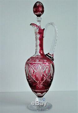 SAINT-LOUIS Rare Aiguière en Cristal Overlay Rouge Richement Taillé de 1908