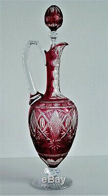 SAINT-LOUIS Rare Aiguière en Cristal Overlay Rouge Richement Taillé de 1908