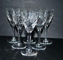 SAINT-LOUIS Série de 6 Verres à liqueur CHANTILLY en cristal signé H11.5cm