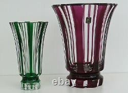 SAINT-LOUIS Vase en Cristal Taillé Overlay Vert du XXème Siècle