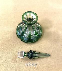 SAINT LOUIS ancien flacon conique en cristal overlay doublé vert Parfum Liqueurs