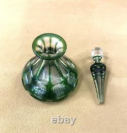 SAINT LOUIS ancien flacon conique en cristal overlay doublé vert Parfum Liqueurs