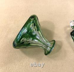 SAINT LOUIS ancien flacon conique en cristal overlay doublé vert Parfum Liqueurs