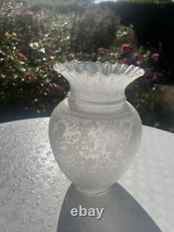 SAINT LOUIS lampe a Pétrole Globe cristal tulipe Abat jour Ancien Signé 20 Cm H