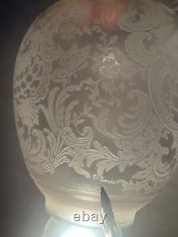 SAINT LOUIS lampe a Pétrole Globe cristal tulipe Abat jour Ancien Signé 20 Cm H