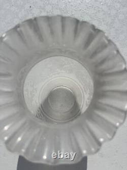 SAINT LOUIS lampe a Pétrole Globe cristal tulipe Abat jour Ancien Signé 20 Cm H