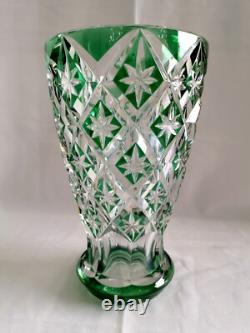 Saint-Louis France grand vase en cristal Overlay vert en excellent état