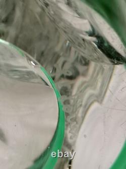 Saint-Louis France grand vase en cristal Overlay vert en excellent état