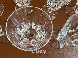 Saint Louis Jersey lot 8 verres vin blanc estampillés cristal taillé Ht 11,2cms