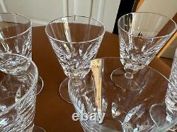 Saint Louis Jersey lot 8 verres vin blanc estampillés cristal taillé Ht 11,2cms