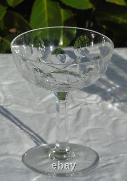 Saint Louis Service de 6 coupes à champagne en cristal taillé, service Vic
