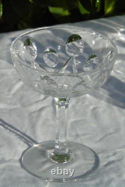 Saint Louis Service de 6 coupes à champagne en cristal taillé, service Vic