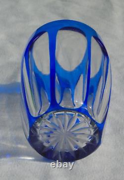 Saint Louis Service de 6 gobelets en cristal doublé taillé. Haut. 7 cm