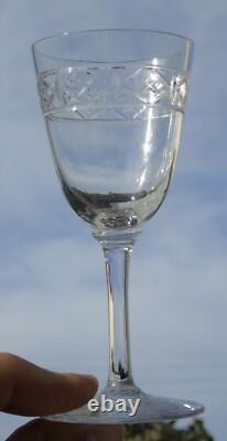 Saint Louis Service de 6 verres à vin en cristal taillé service manon Cat 1930