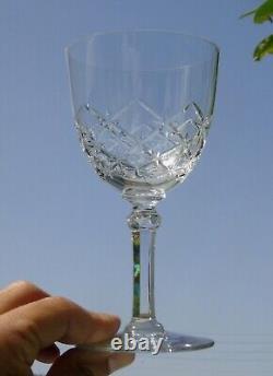 Saint Louis Service de 6 verres en cristal taillé. Service Tiflis h135 mm