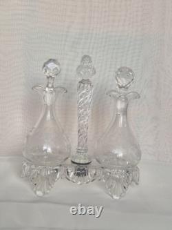Saint Louis, huilier-vinaignier en cristal moulé