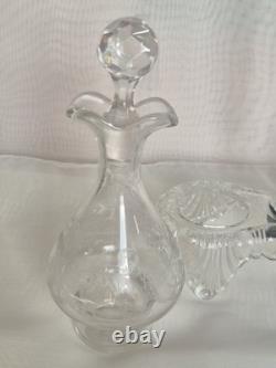 Saint Louis, huilier-vinaignier en cristal moulé