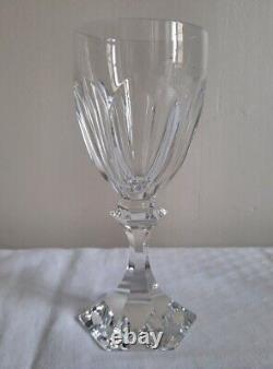 Saint Louis modèle Chambord 9 verres à vin de Bourgogne en cristal signé