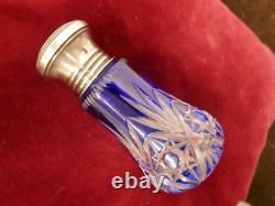 Saupoudreuse saint Louis 19ème cristal bleu taillé, argent Minerve, H 135mm, P263g
