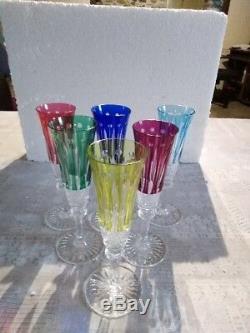 Série de 6 flûtes à champagne en cristal de St Louis modèle Tommy colorées