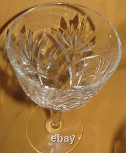 Série de 6 verres à vin /eau cristal de Saint-Louis modèle Chantilly estampillés