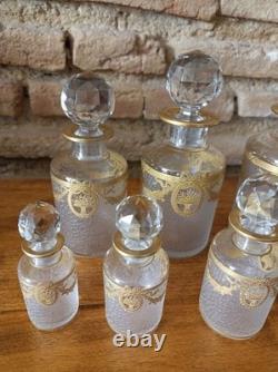 Série de 7 Flacons et 1 poudrier en Cristal de St Louis modèle Sapho XIXe siècle