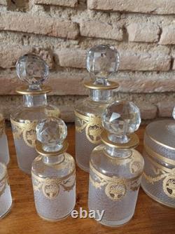 Série de 7 Flacons et 1 poudrier en Cristal de St Louis modèle Sapho XIXe siècle