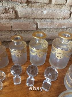 Série de 7 Flacons et 1 poudrier en Cristal de St Louis modèle Sapho XIXe siècle