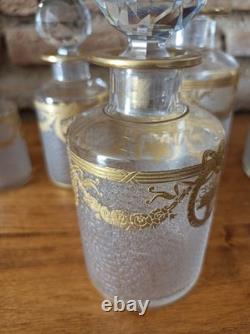 Série de 7 Flacons et 1 poudrier en Cristal de St Louis modèle Sapho XIXe siècle