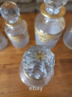 Série de 7 Flacons et 1 poudrier en Cristal de St Louis modèle Sapho XIXe siècle