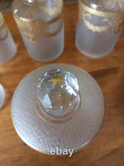 Série de 7 Flacons et 1 poudrier en Cristal de St Louis modèle Sapho XIXe siècle