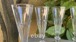 Série de 7 Flutes à Champagne Cristal Saint-Louis Baccarat XIX ème