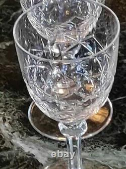 Série de 7 verres en cristal taillé St Louis hauteur 12cmdiamètre 5,6
