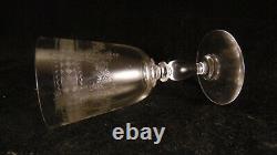 Service de 12 verres à vin en cristal de Saint Louis modèle Papin
