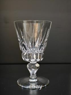 Service de 36 verres en cristal Saint-Louis modèle Guernesey signé