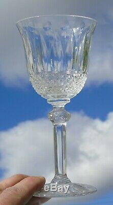 Service de 6 verres à vin blanc en cristal de Saint Louis, modèle Tommy. H15