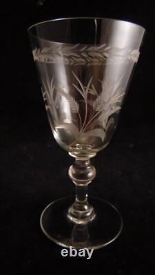 Service de 6 verres à vin en cristal de Saint Louis décor gravé de fougères