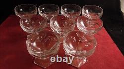 Service de 9 coupes à champagne en cristal de Saint Louis modèle Poincaré