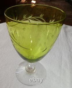 Service de nuit 4 pièces en cristal de St Louis taillé et gravé vert chartreuse