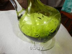 Service de nuit 4 pièces en cristal de St Louis taillé et gravé vert chartreuse