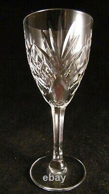 Servide de 6 Verres à vin en cristal de Saint Louis modèle Chantilly 15 cm