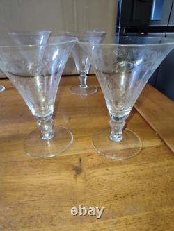 Six verres à eau en cristal décor de fleurs et frise dlg Baccarat St Louis