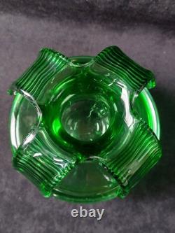 St Louis Vase en cristal Vert Moderniste