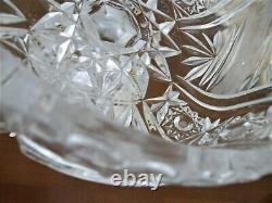 St Louis ou Baccarat Grande Coupe sur pied cristal Taillé 22 x Ht. 20 cm