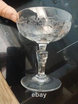 Suite de 6 coupes à champagne en cristal gravé baccarat saint louis h 11.5 cm