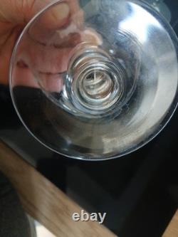 Suite de 6 coupes à champagne en cristal gravé baccarat saint louis h 11.5 cm