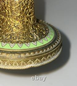 Superbe flacon cristal taillé St Louis